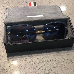 Authentic Thom Browne Navy Sunglasses 1b-201 with sunglasses case